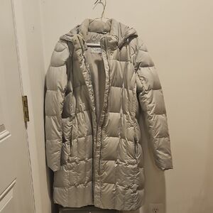 Eddie Bauer Women's Light Gray Puffer Jacket